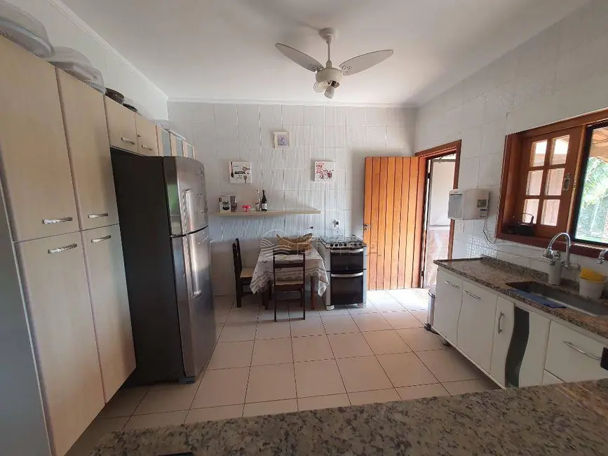 Chácara com 3 quartos para alugar, 2225m2 em Itupeva - SP - imagem 4 Foto 4 de Chácara com 3 quartos para alugar, 2225m2 em Itupeva - SP