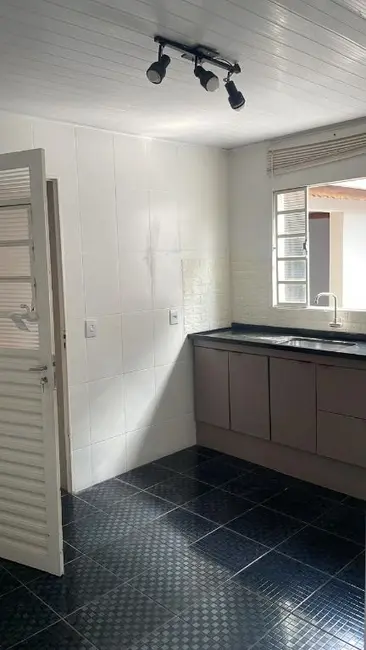 Foto 9 de Casa com 2 quartos para alugar, 188m2 em Parque Amarylis, Itupeva - SP