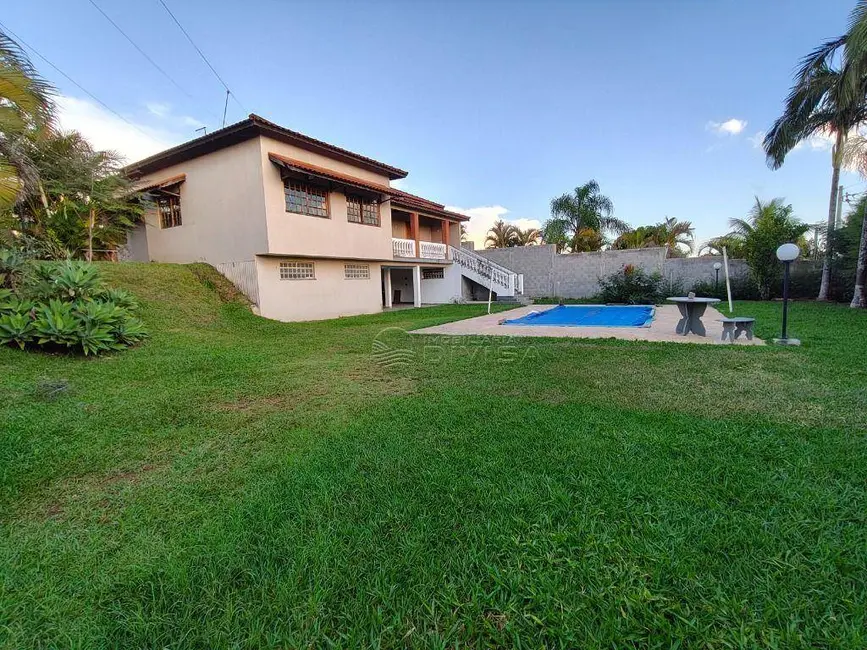 Foto 2 de Chácara com 4 quartos para alugar, 1205m2 em Itupeva - SP