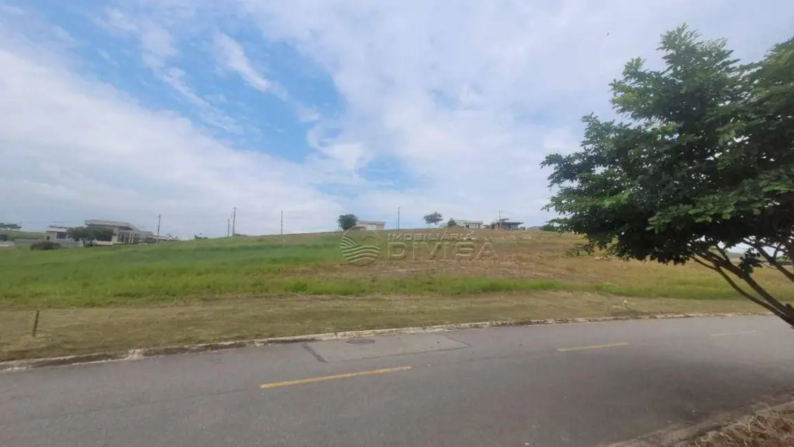 Foto 1 de Terreno / Lote à venda, 890m2 em Itupeva - SP