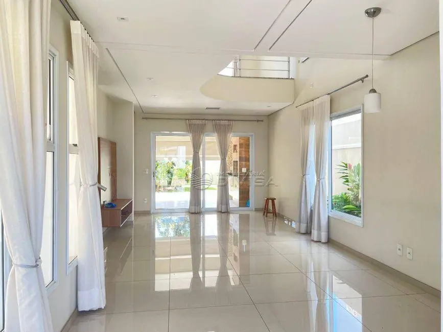 Foto 1 de Casa de Condomínio com 3 quartos à venda e para alugar, 360m2 em Itupeva - SP