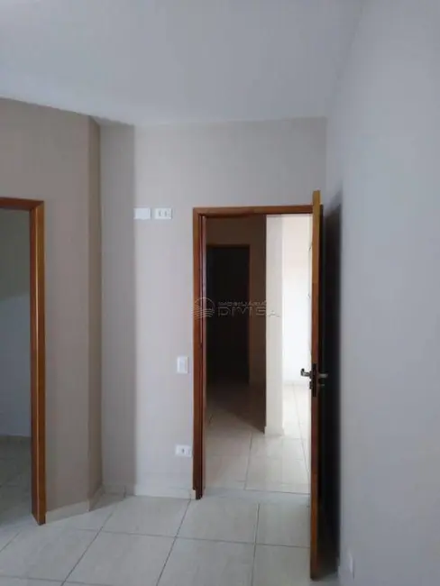 Casa com 3 quartos para alugar, 250m2 em Itupeva - SP - imagem 5 Foto 5 de Casa com 3 quartos para alugar, 250m2 em Itupeva - SP