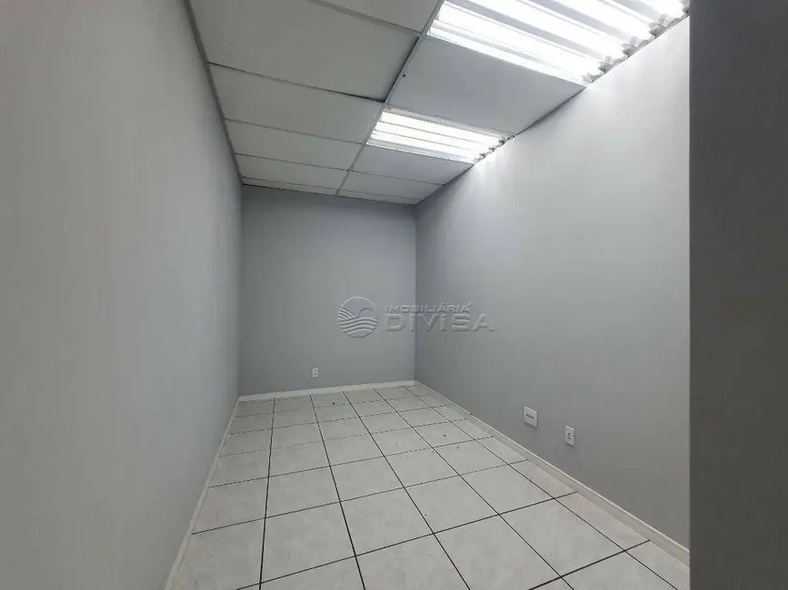Foto 12 de Casa para alugar, 339m2 em Itupeva - SP