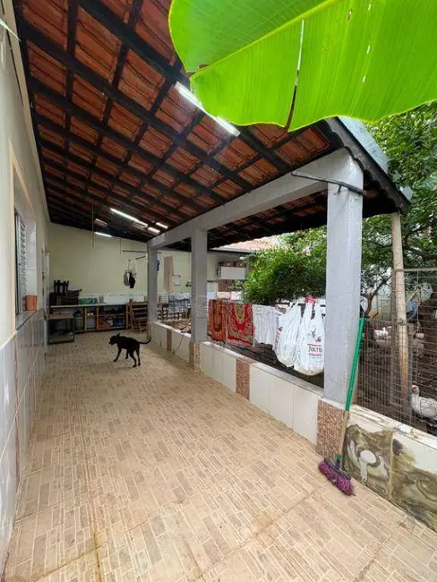 Casa com 2 quartos para alugar, 250m2 em Itupeva - SP - imagem 2 Foto 2 de Casa com 2 quartos para alugar, 250m2 em Itupeva - SP