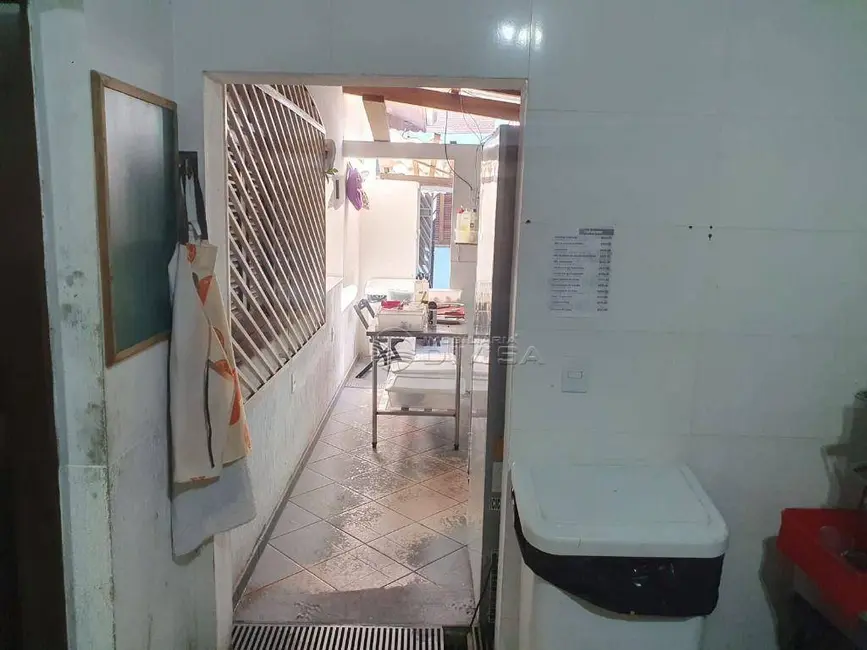 Foto 9 de Casa com 4 quartos à venda e para alugar, 325m2 em Jundiai - SP