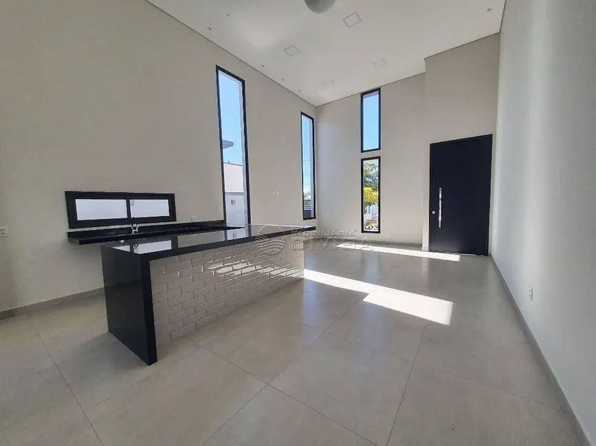 Casa de Condomínio com 3 quartos à venda, 300m2 em Itupeva - SP - imagem 5 Foto 5 de Casa de Condomínio com 3 quartos à venda, 300m2 em Itupeva - SP