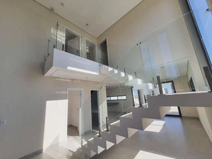 Casa de Condomínio com 3 quartos à venda, 362m2 em Itupeva - SP - imagem 4 Foto 4 de Casa de Condomínio com 3 quartos à venda, 362m2 em Itupeva - SP