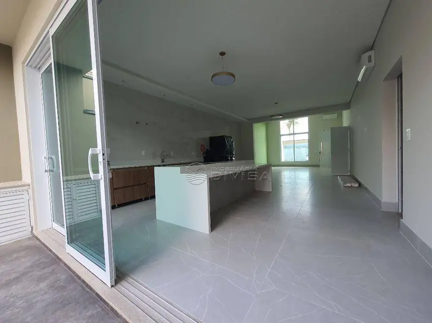 Foto 3 de Casa com 3 quartos para alugar, 300m2 em Jardim Santa Rosa, Jundiai - SP