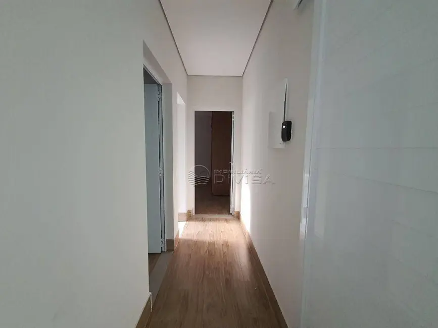 Foto 8 de Casa com 3 quartos para alugar, 300m2 em Jardim Santa Rosa, Jundiai - SP
