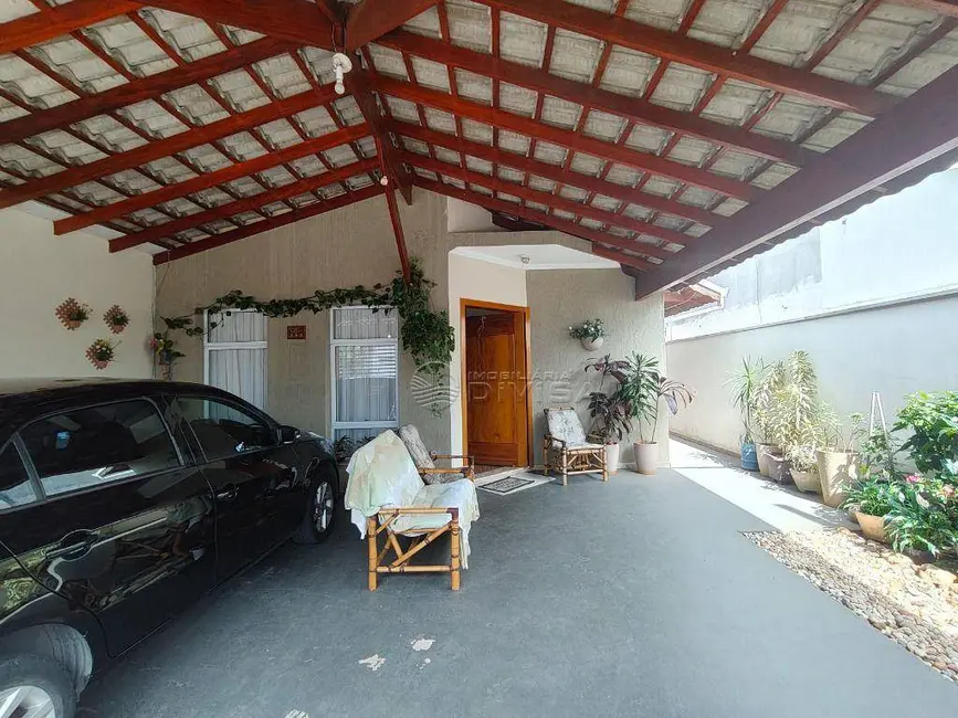 Casa com 3 quartos à venda, 200m2 em Itupeva - SP - imagem 3 Foto 3 de Casa com 3 quartos à venda, 200m2 em Itupeva - SP