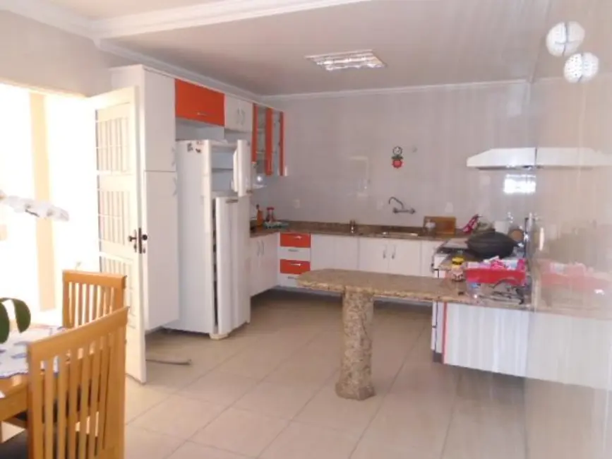 Sobrado com 4 quartos à venda, 250m2 em Itupeva - SP - imagem 6 Foto 6 de Sobrado com 4 quartos à venda, 250m2 em Itupeva - SP