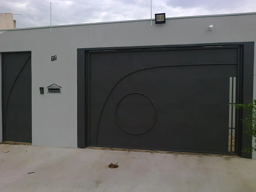 Foto 3 de Casa com 3 quartos à venda, 250m2 em Elias Fausto - SP