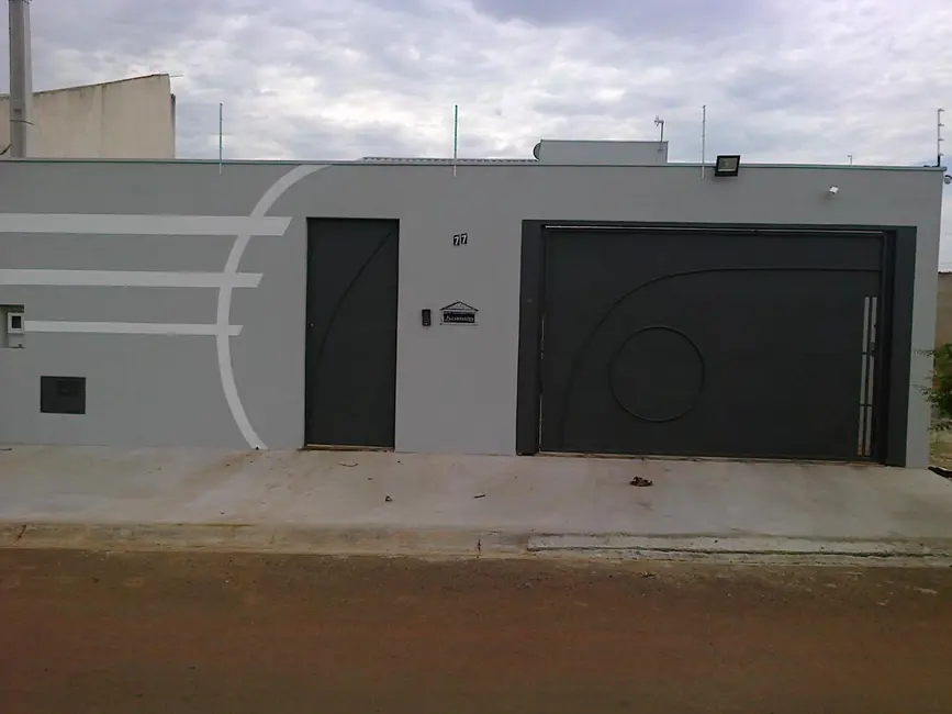 Foto 2 de Casa com 3 quartos à venda, 250m2 em Elias Fausto - SP