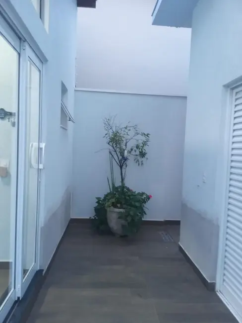 Foto 4 de Casa com 2 quartos à venda, 250m2 em Elias Fausto - SP