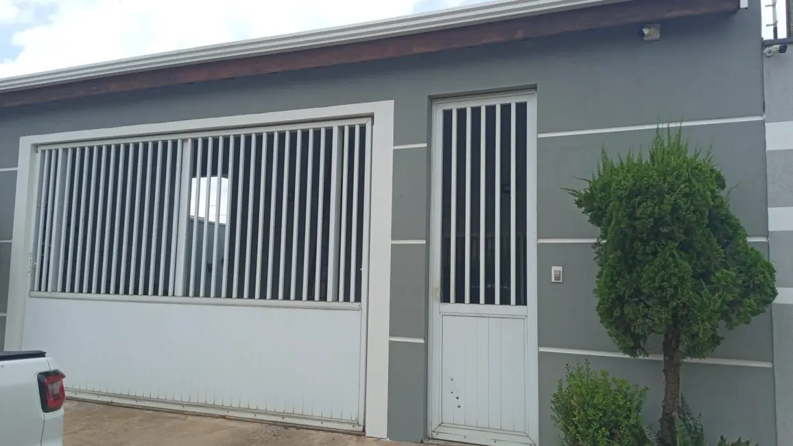 Foto 1 de Casa com 2 quartos à venda, 250m2 em Elias Fausto - SP