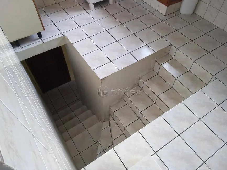 Foto 4 de Casa com 3 quartos à venda, 250m2 em Jardim Vera Regina, Campo Limpo Paulista - SP