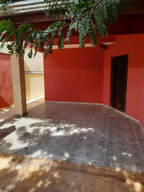 Foto 2 de Casa com 2 quartos à venda, 250m2 em Jardim Planalto, Salto - SP
