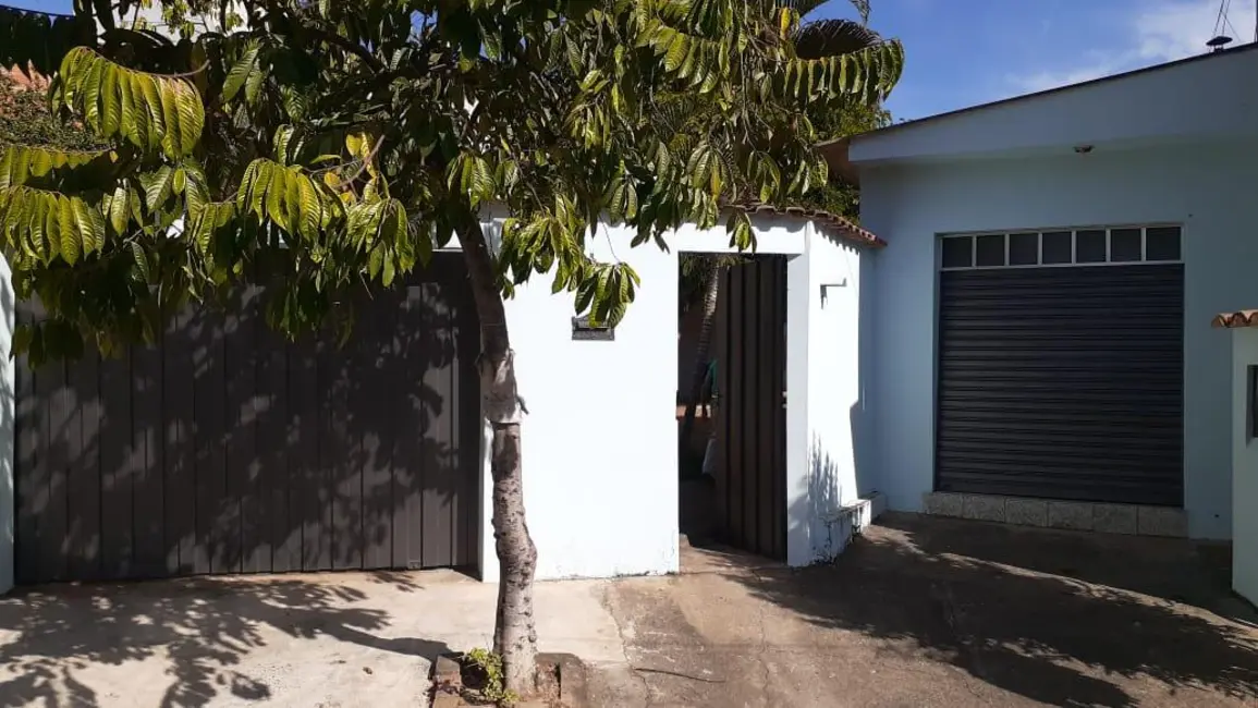 Foto 1 de Casa com 2 quartos à venda, 250m2 em Elias Fausto - SP