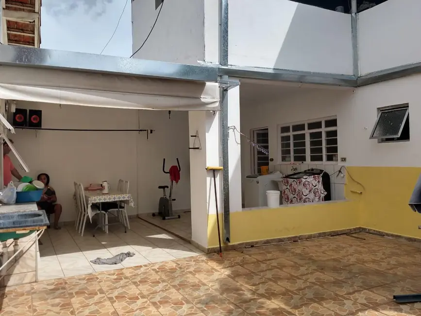 Foto 2 de Casa com 3 quartos à venda, 250m2 em Jardim Marília, Salto - SP