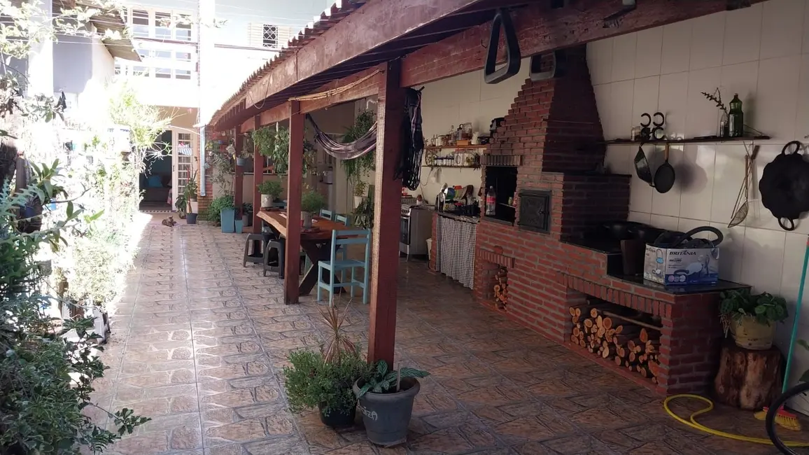 Foto 5 de Casa com 3 quartos à venda, 250m2 em Elias Fausto - SP