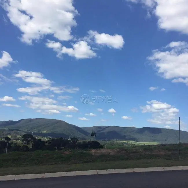 Foto 1 de Terreno / Lote à venda, 889m2 em Itupeva - SP