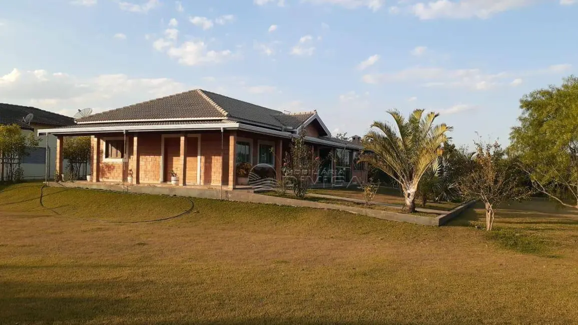 Foto 1 de Chácara com 3 quartos à venda, 24200m2 em Elias Fausto - SP