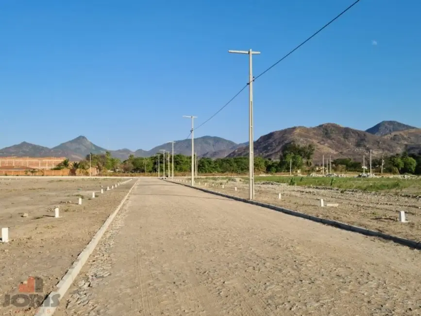 Foto 2 de Terreno / Lote à venda, 150m2 em Itapipoca - CE