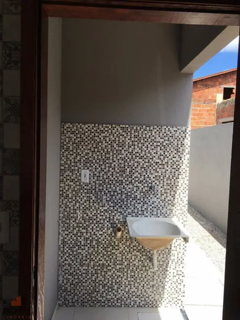 Foto 2 de Casa com 2 quartos à venda, 87m2 em Itaitinga - CE