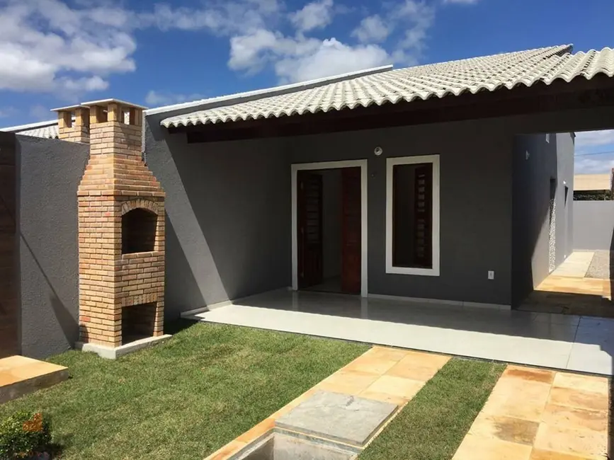 Foto 1 de Casa com 2 quartos à venda, 87m2 em Itaitinga - CE