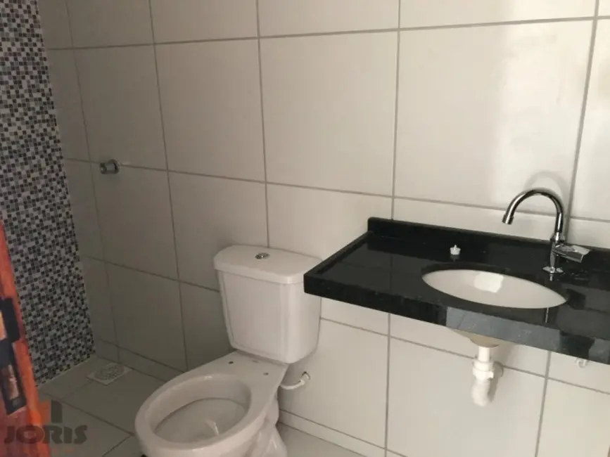 Foto 8 de Casa com 2 quartos à venda, 73m2 em Itaitinga - CE