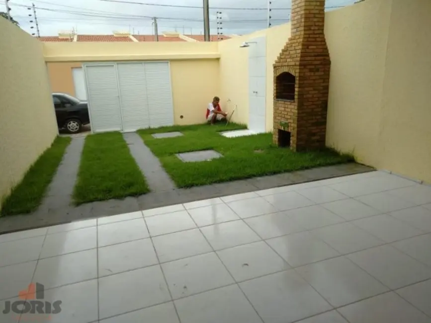 Casa com 2 quartos à venda, 76m2 em Itaitinga - CE - imagem 2 Foto 2 de Casa com 2 quartos à venda, 76m2 em Itaitinga - CE