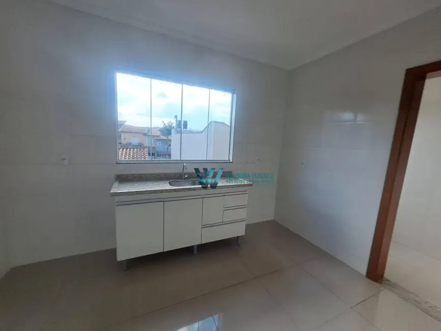 Apartamento com 2 quartos para alugar, 70m2 em Jardim das Hortênsias, Pocos De Caldas - MG - imagem 4 Foto 4 de Apartamento com 2 quartos para alugar, 70m2 em Jardim das Hortênsias, Pocos De Caldas - MG