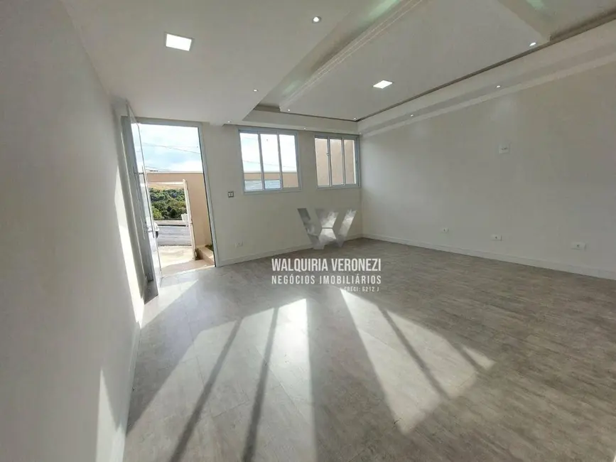 Casa com 4 quartos à venda, 215m2 em Residencial Morumbí, Pocos De Caldas - MG - imagem 3 Foto 3 de Casa com 4 quartos à venda, 215m2 em Residencial Morumbí, Pocos De Caldas - MG