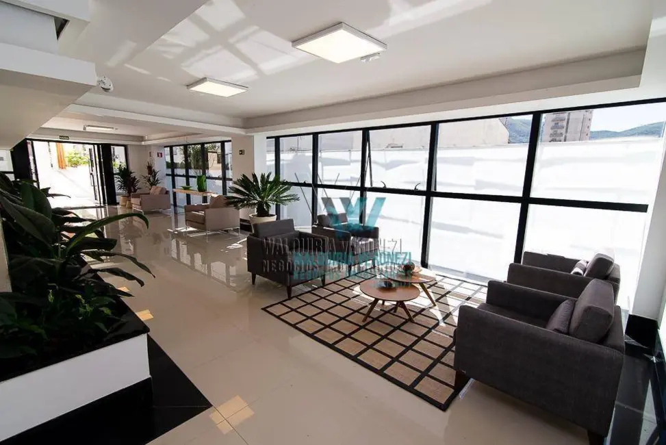 Apartamento com 3 quartos para alugar, 125m2 em Centro, Pocos De Caldas - MG - imagem 6 Foto 6 de Apartamento com 3 quartos para alugar, 125m2 em Centro, Pocos De Caldas - MG