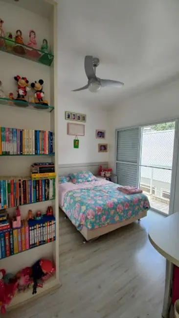 Casa com 3 quartos à venda, 300m2 em Chácara dos Cravos, Pocos De Caldas - MG - imagem 5 Foto 5 de Casa com 3 quartos à venda, 300m2 em Chácara dos Cravos, Pocos De Caldas - MG