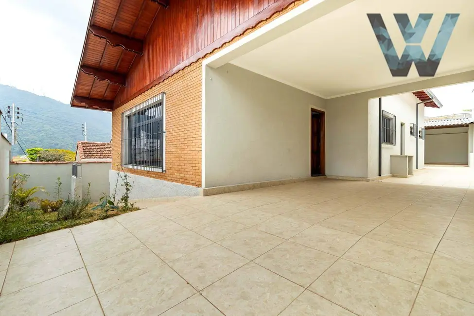 Foto 1 de Casa com 3 quartos à venda, 302m2 em São Geraldo, Pocos De Caldas - MG