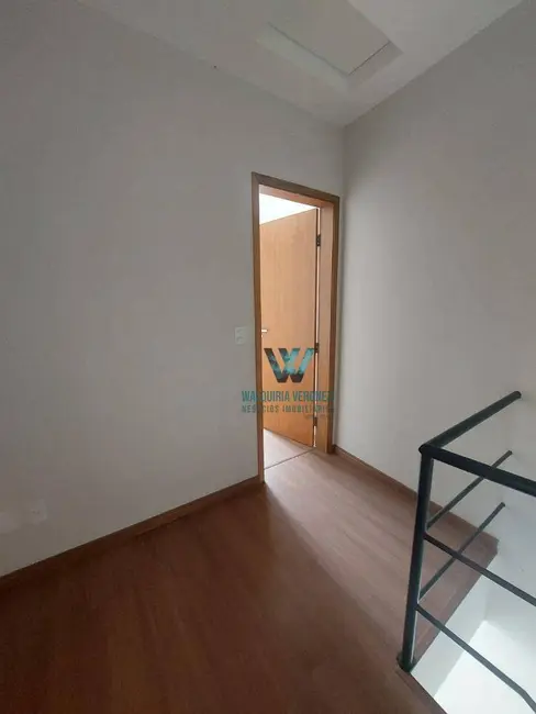 Casa de Condomínio com 2 quartos à venda, 62m2 em Parque San Carlo, Pocos De Caldas - MG - imagem 5 Foto 5 de Casa de Condomínio com 2 quartos à venda, 62m2 em Parque San Carlo, Pocos De Caldas - MG