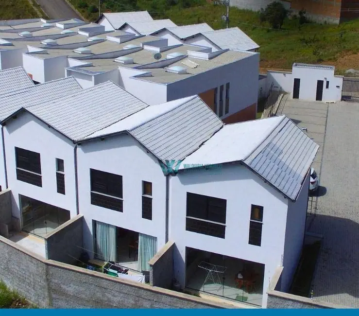 Foto 1 de Casa de Condomínio com 2 quartos à venda, 62m2 em Parque San Carlo, Pocos De Caldas - MG