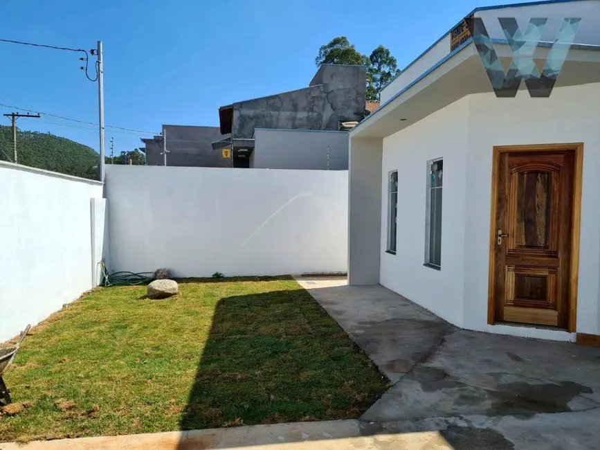 Foto 2 de Casa com 3 quartos à venda, 180m2 em Loteamento Residencial Tiradentes, Pocos De Caldas - MG