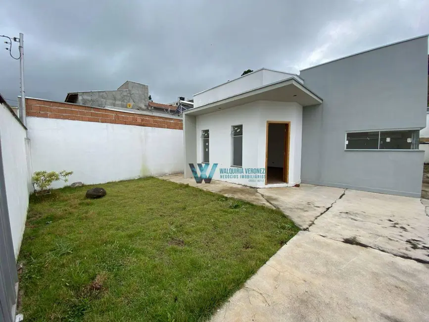 Foto 2 de Casa com 3 quartos à venda, 180m2 em Loteamento Residencial Tiradentes, Pocos De Caldas - MG