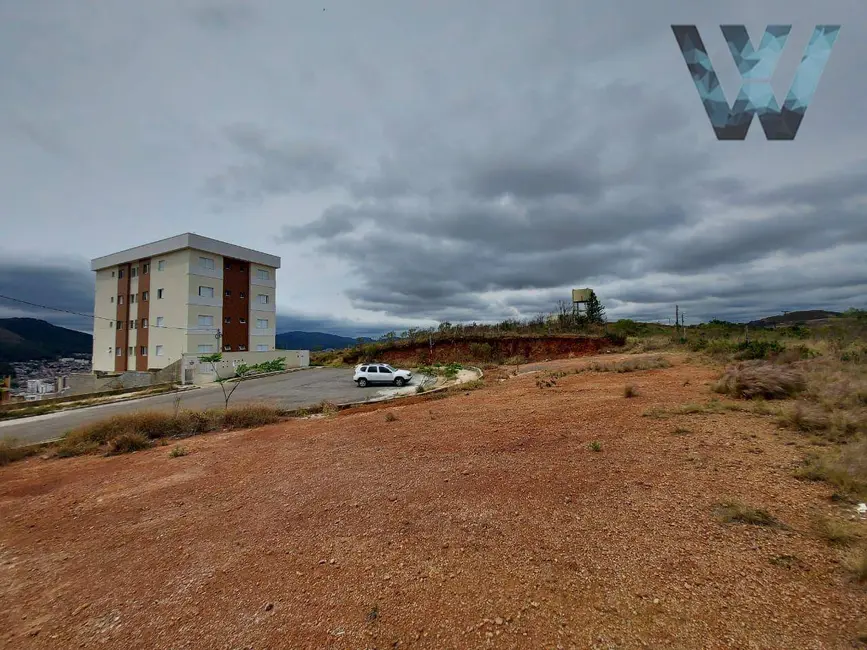Foto 1 de Terreno / Lote à venda, 571m2 em Pocos De Caldas - MG