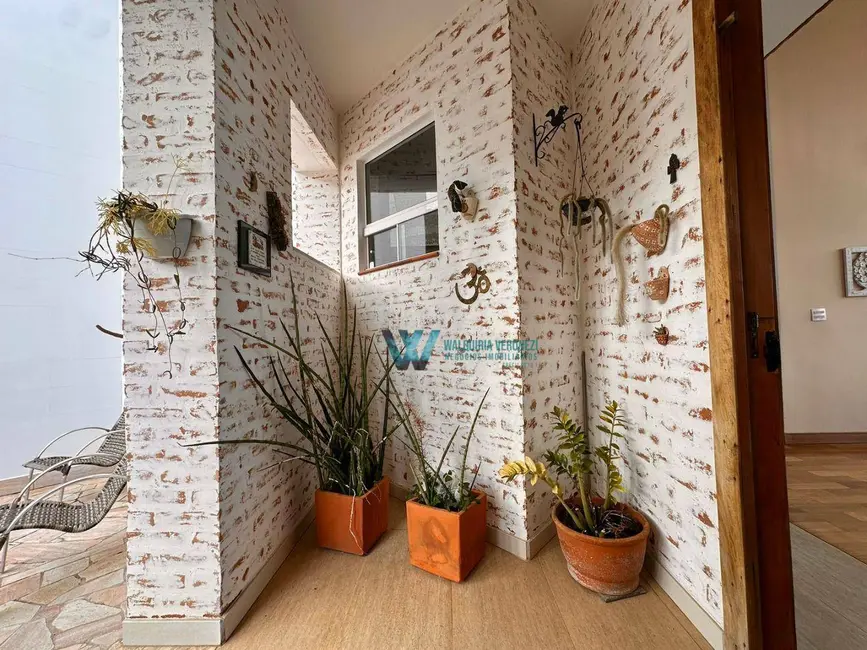 Casa com 3 quartos à venda, 652m2 em Jardim dos Estados, Pocos De Caldas - MG - imagem 9 Foto 9 de Casa com 3 quartos à venda, 652m2 em Jardim dos Estados, Pocos De Caldas - MG