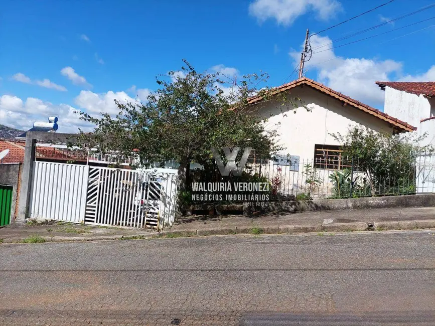 Casa com 2 quartos à venda, 874m2 em Jardim dos Estados, Pocos De Caldas - MG - imagem 4 Foto 4 de Casa com 2 quartos à venda, 874m2 em Jardim dos Estados, Pocos De Caldas - MG