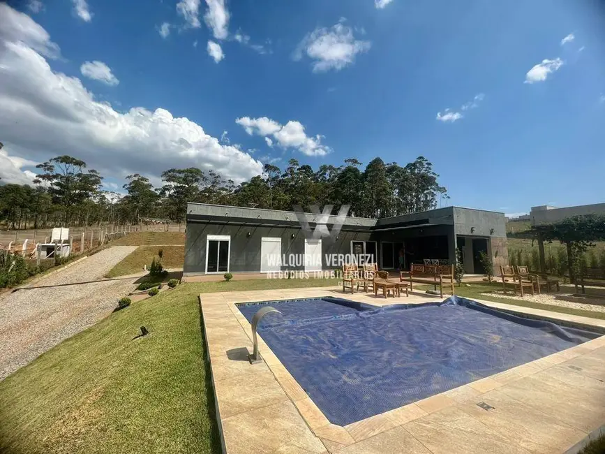 Casa de Condomínio com 3 quartos à venda, 2400m2 em Vila Brasil de Nossa Senhora Aparecida, Pocos De Caldas - MG - imagem 1 Foto 1 de Casa de Condomínio com 3 quartos à venda, 2400m2 em Vila Brasil de Nossa Senhora Aparecida, Pocos De Caldas - MG
