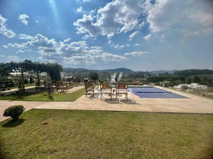 Casa de Condomínio com 3 quartos à venda, 2400m2 em Vila Brasil de Nossa Senhora Aparecida, Pocos De Caldas - MG - imagem 4 Foto 4 de Casa de Condomínio com 3 quartos à venda, 2400m2 em Vila Brasil de Nossa Senhora Aparecida, Pocos De Caldas - MG