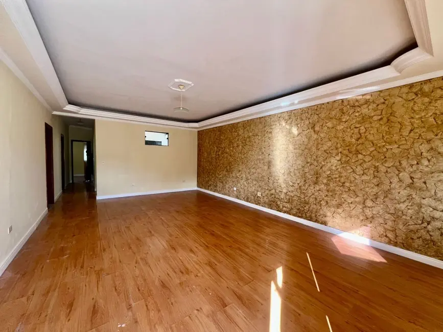 Foto 4 de Casa com 3 quartos à venda, 250m2 em Jardim Amaryllis, Pocos De Caldas - MG