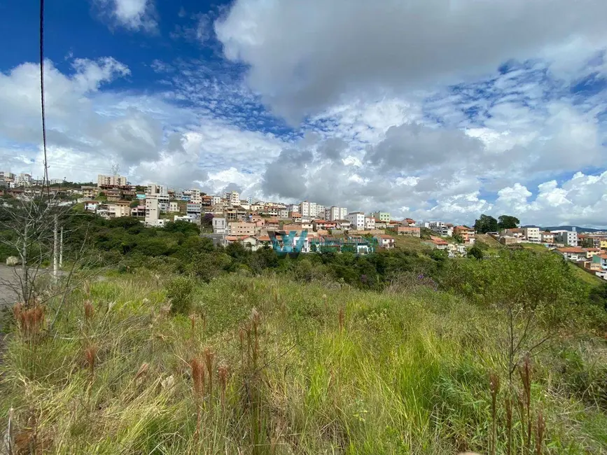 Foto 2 de Terreno / Lote à venda, 250m2 em Jardim Bandeirantes, Pocos De Caldas - MG