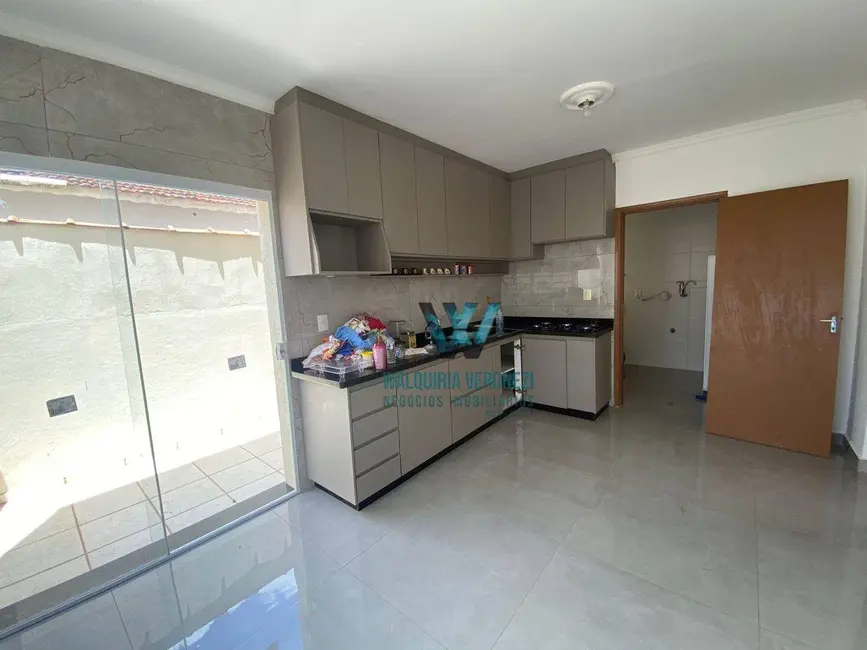 Casa com 3 quartos à venda, 250m2 em Jardim Aeroporto, Pocos De Caldas - MG - imagem 7 Foto 7 de Casa com 3 quartos à venda, 250m2 em Jardim Aeroporto, Pocos De Caldas - MG