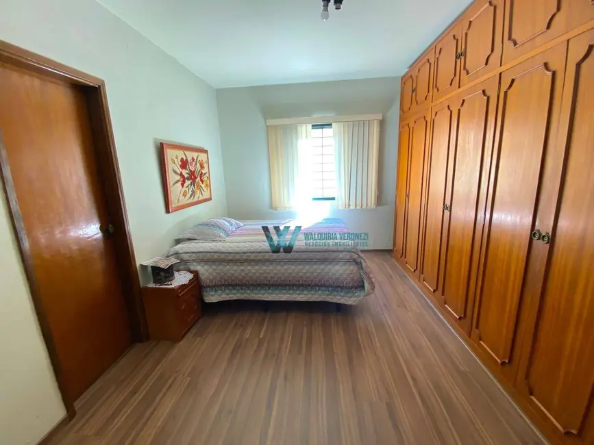 Casa com 3 quartos à venda, 798m2 em Jardim Quisisana, Pocos De Caldas - MG - imagem 7 Foto 7 de Casa com 3 quartos à venda, 798m2 em Jardim Quisisana, Pocos De Caldas - MG