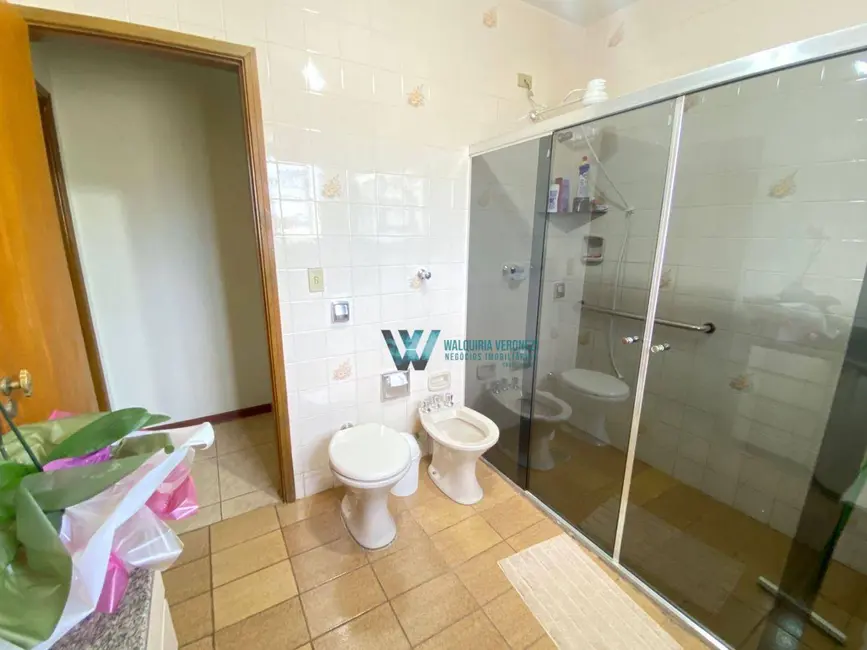 Casa com 3 quartos à venda, 798m2 em Jardim Quisisana, Pocos De Caldas - MG - imagem 5 Foto 5 de Casa com 3 quartos à venda, 798m2 em Jardim Quisisana, Pocos De Caldas - MG